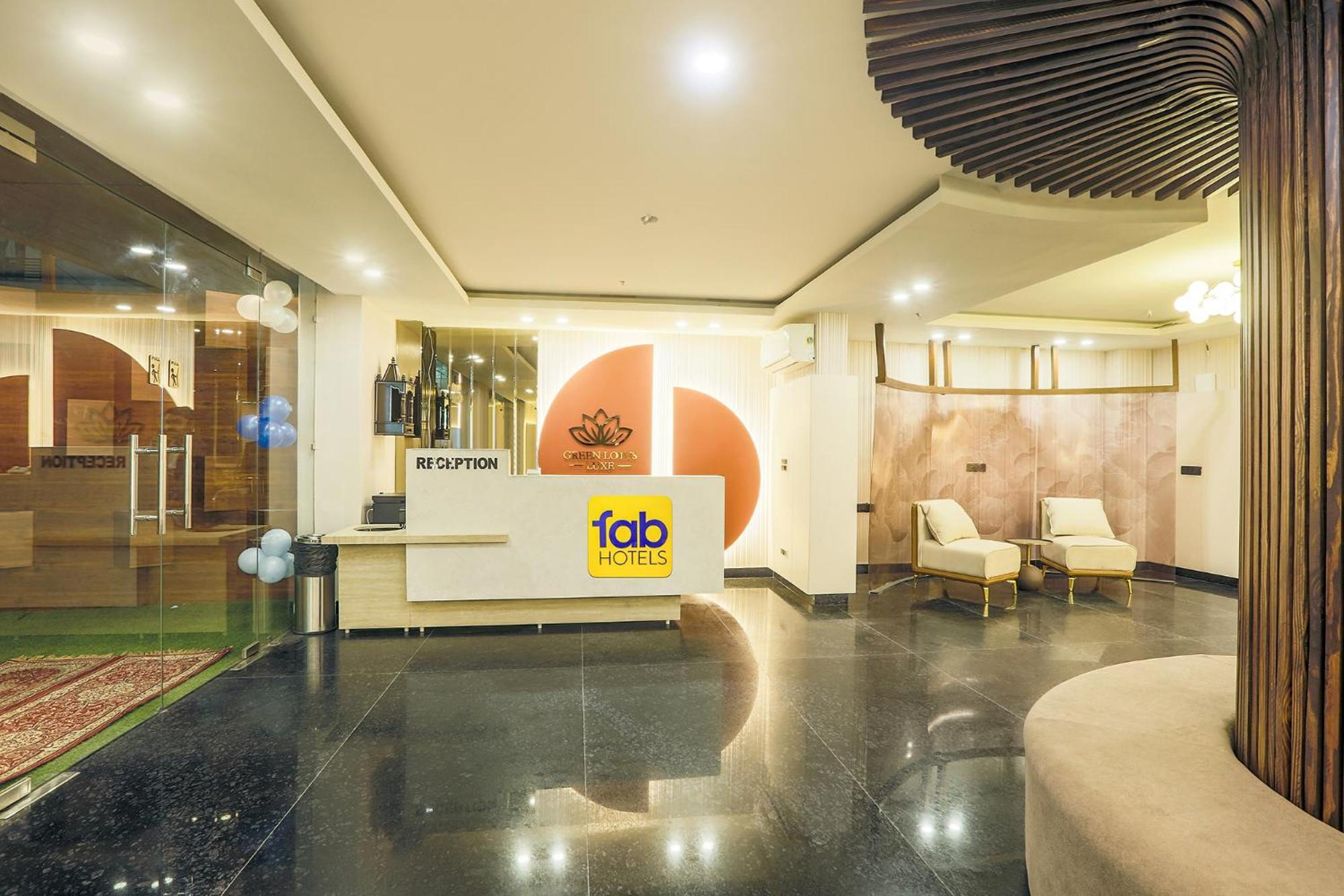 Hotel Green Lotus Luxe Gurgaon Extérieur photo